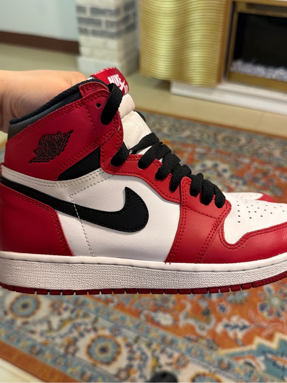 Nike Air Jordan 1 Mid - White, Red & Black